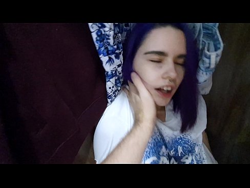 ❤️ Leidsin oma õe kapist ja aitasin tal cumida ❤️❌ Porno at us et.niceporn-tv.ru